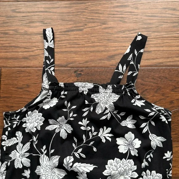 The Children’s Place Girl’s XL (14) Black And White Floral Sleeveless Romper - Picture 3 of 9